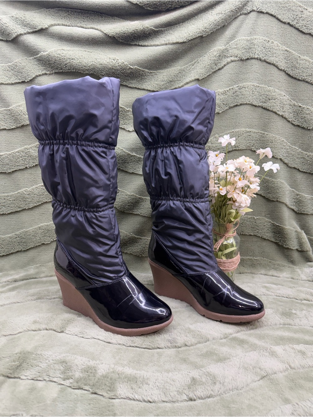 Naturalizer puffer boots